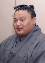 Takanohana speaks about Kyushu sumo tourney